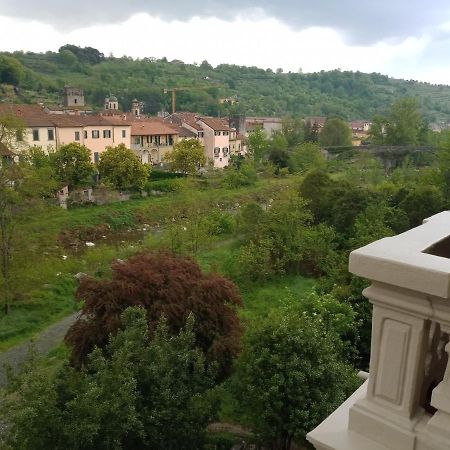 Casa Con Vista - Border House - Pontremoli Apartment Bagian luar foto