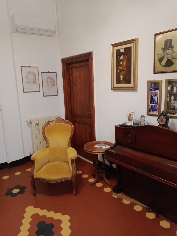 Casa Con Vista - Border House - Pontremoli Apartment Bagian luar foto