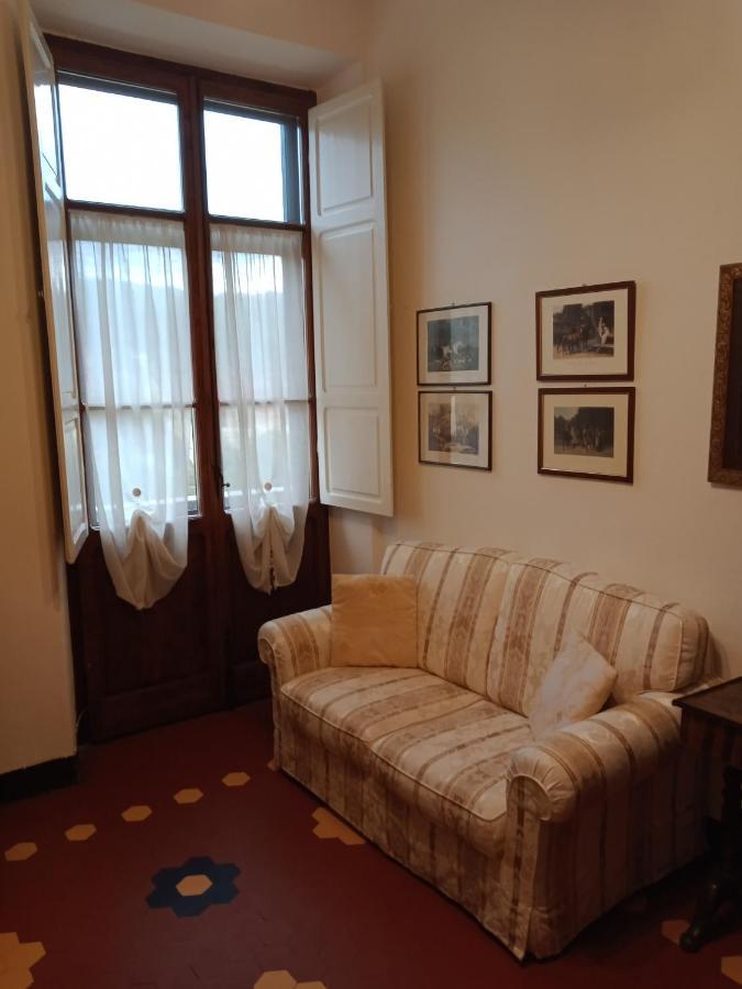 Casa Con Vista - Border House - Pontremoli Apartment Bagian luar foto